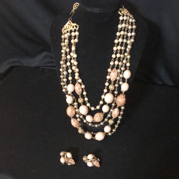 Layered Look With Matching clip earrings - Picture 1 of 4